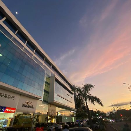 Hotel Sexta Avenida Inn Montería Kültér fotó